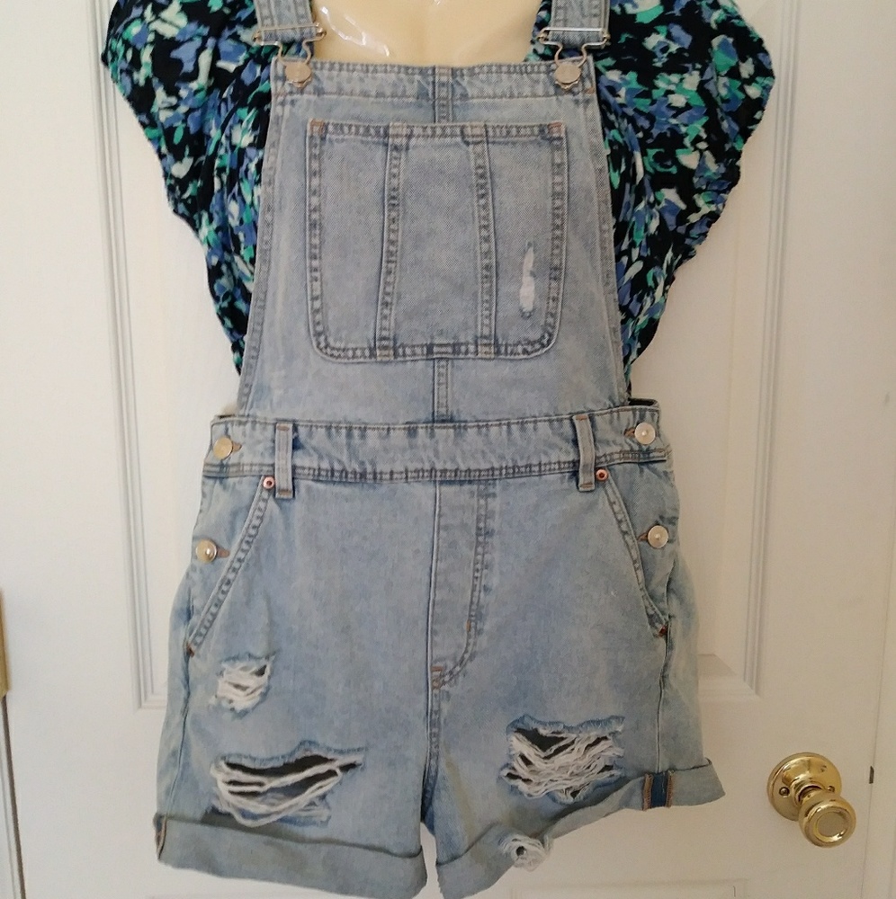 DIVIDED distressed denim short coveralls